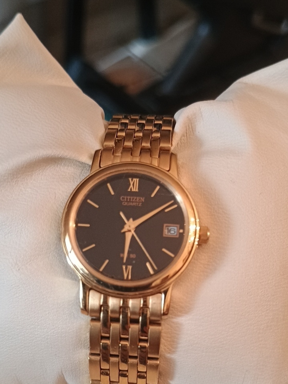 Vintage Citizen Quartz Gold-Plated Ladies Watch Black Dial WR50
